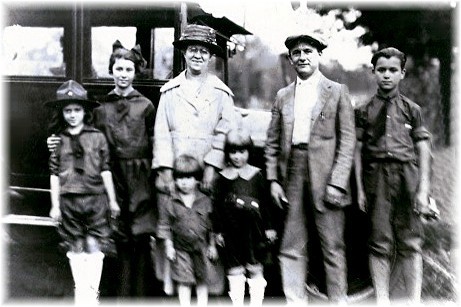 The Schikora Family 1922